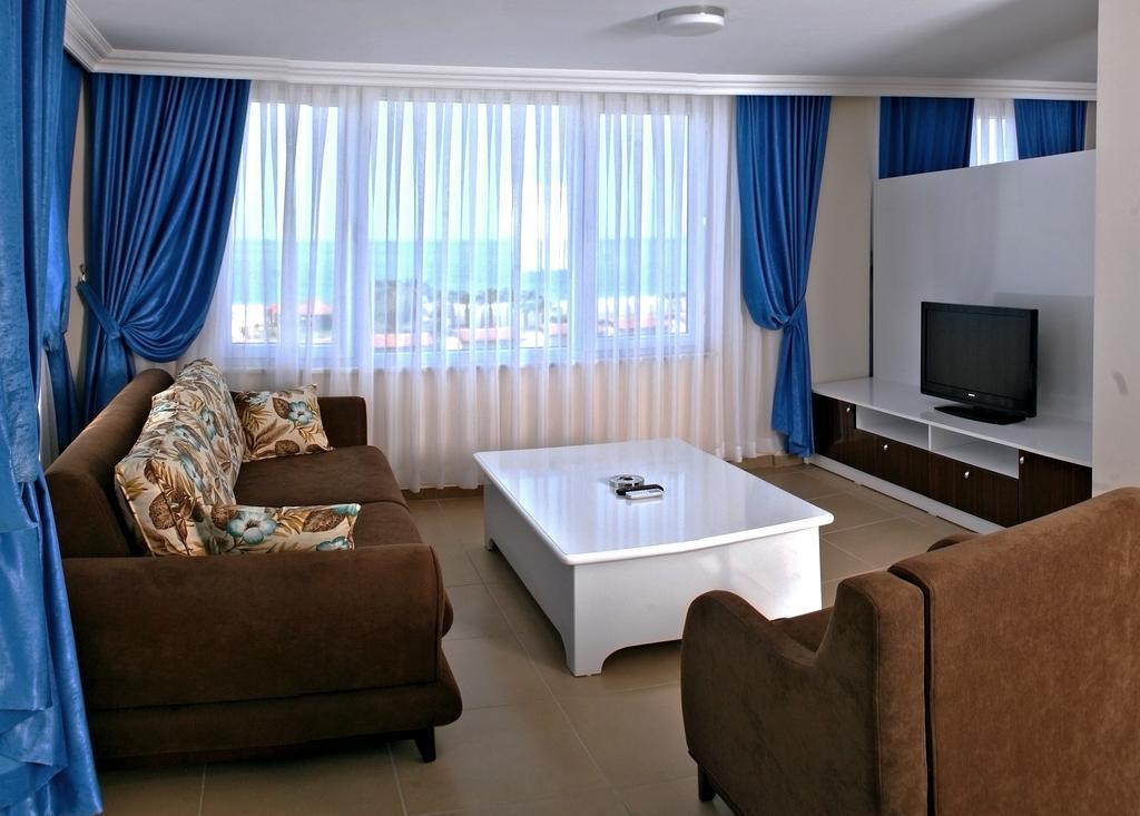 Grand Akca Hotel 게지파사 외부 사진